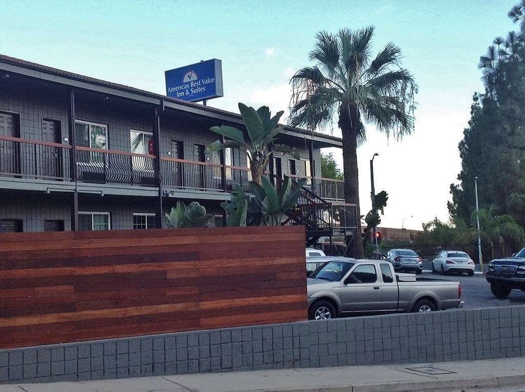 Granada Inn Сан Фернандо Екстериор снимка