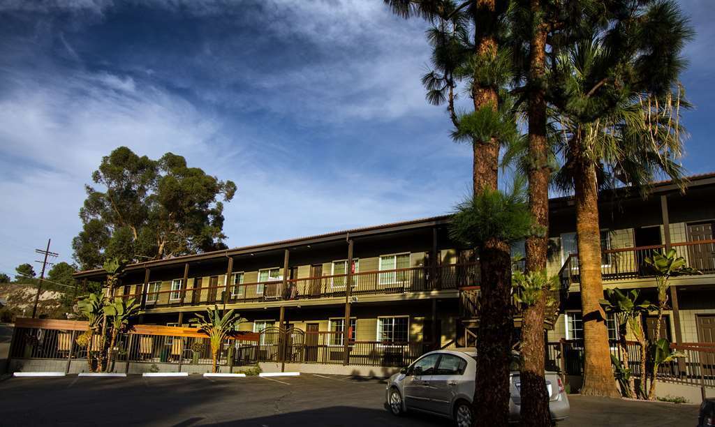 Granada Inn Сан Фернандо Екстериор снимка