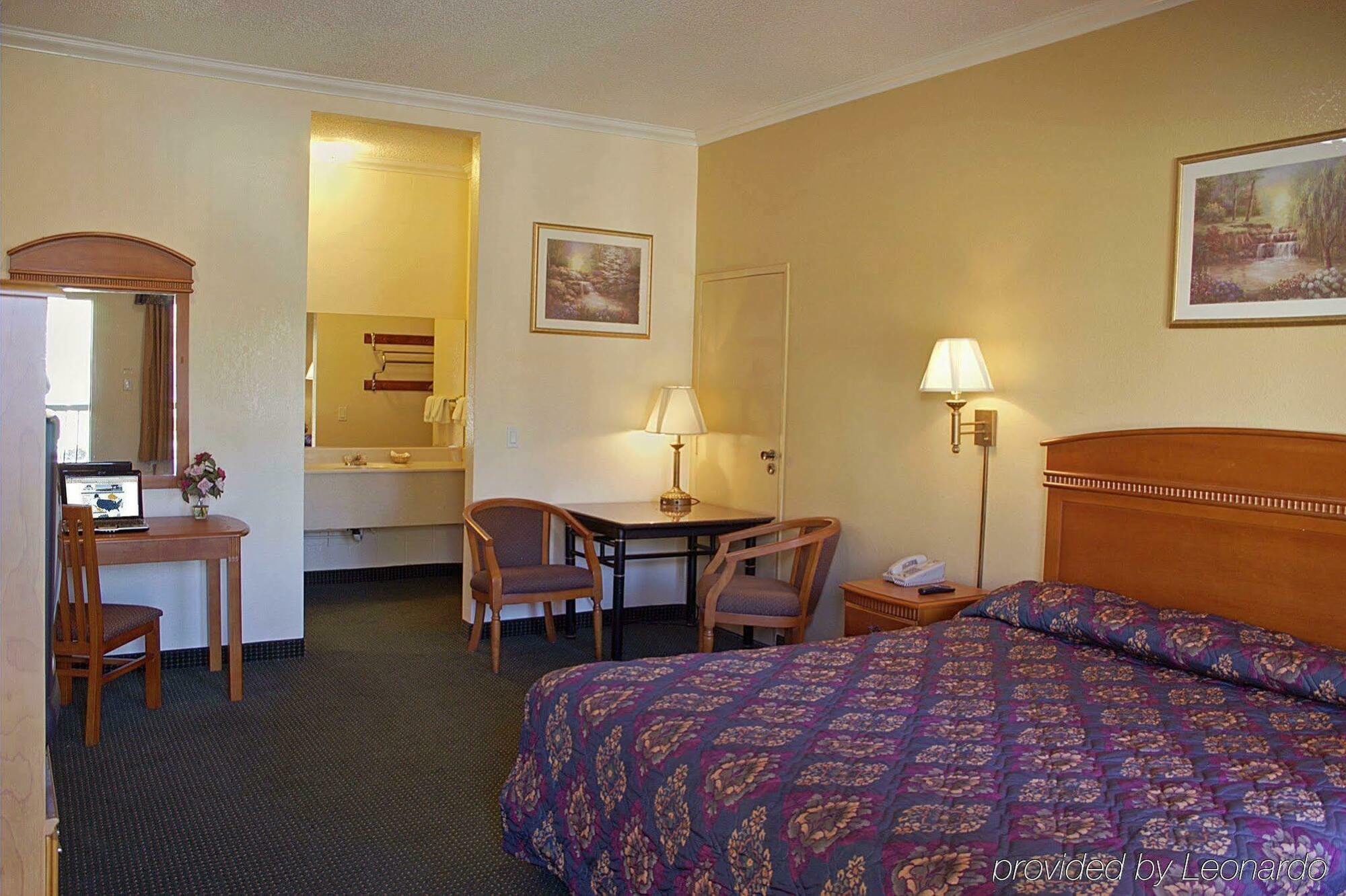 Granada Inn Сан Фернандо Екстериор снимка